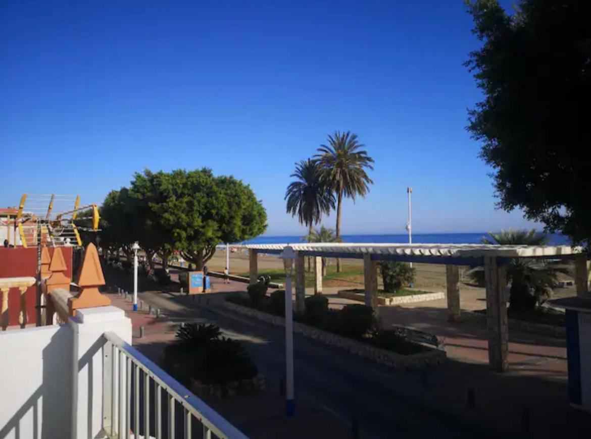 Beachfront House Málaga Esterno foto
