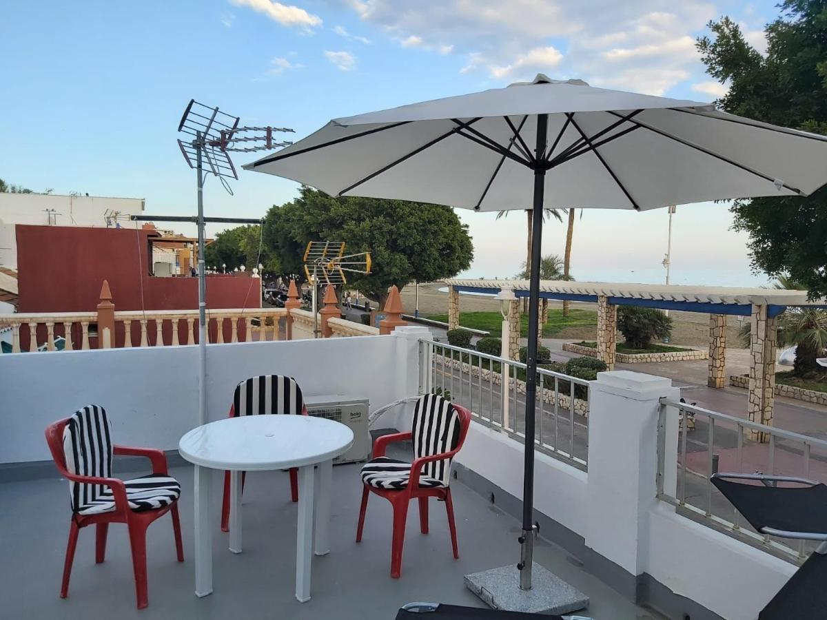Beachfront House Málaga Esterno foto
