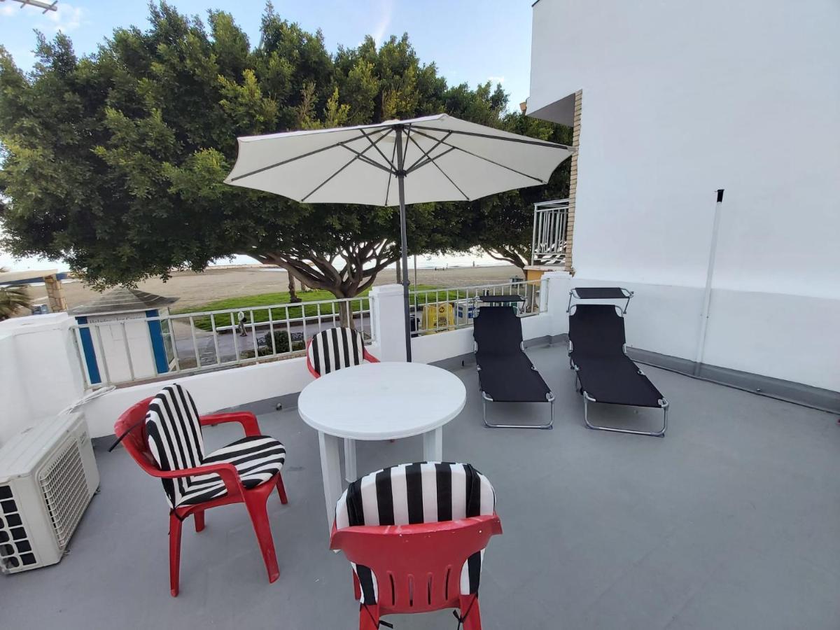 Beachfront House Málaga Esterno foto